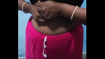 Немецкий озорник добротно засунул подружке в анал на солнечном пляже